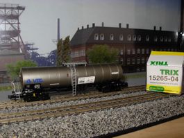 N: Knickkesselwagen silbern