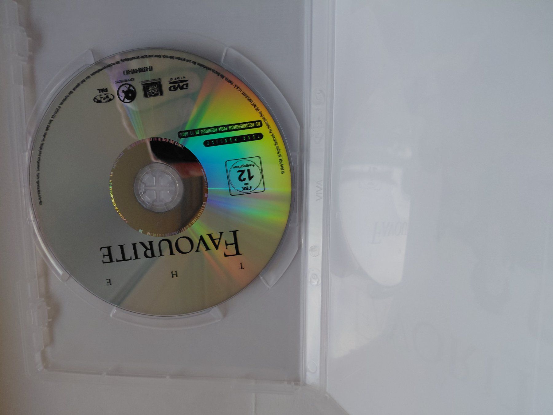 Alle DVDs: LA FAVORITE – Gebraucht aus Denges von Hellboy10 3