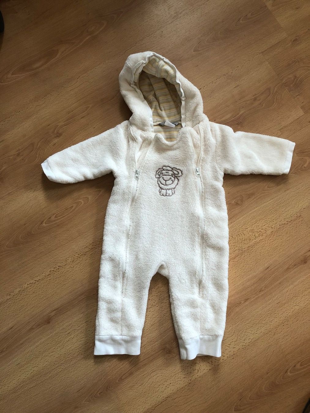 Completi: Baby Plüschanzug – Usato da Luzern venduto da higa01 1