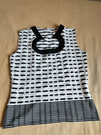Sommerliches Top von Boguar, Gr. M, Schwarz-Weiss Muster