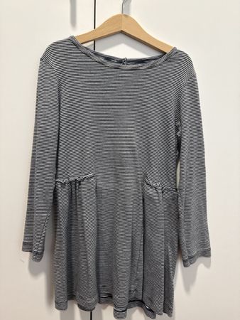 Petit Bateau gestreiftes Kleid, 8 Jahre.