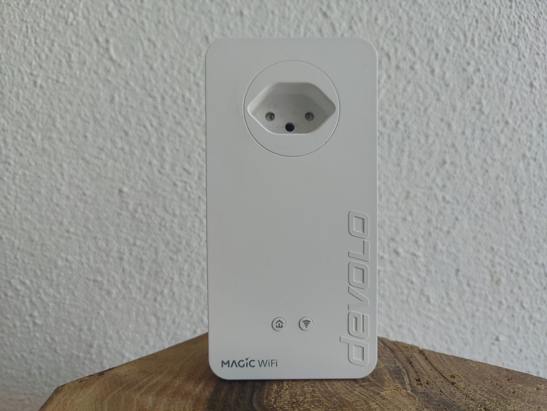 Devolo Wlan: Devolo Magic 2 WiFi next Starter Kit – Gebraucht aus Sulgen von WhiteWolf3 5