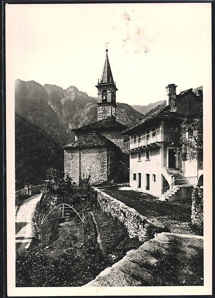Cartoline postali: Russo /Val Onsernone, Blick zur Kirche – Usato da Berlin venduto da bartko-reher
