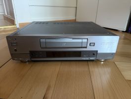 Sony DV recorder dhr-1000vc