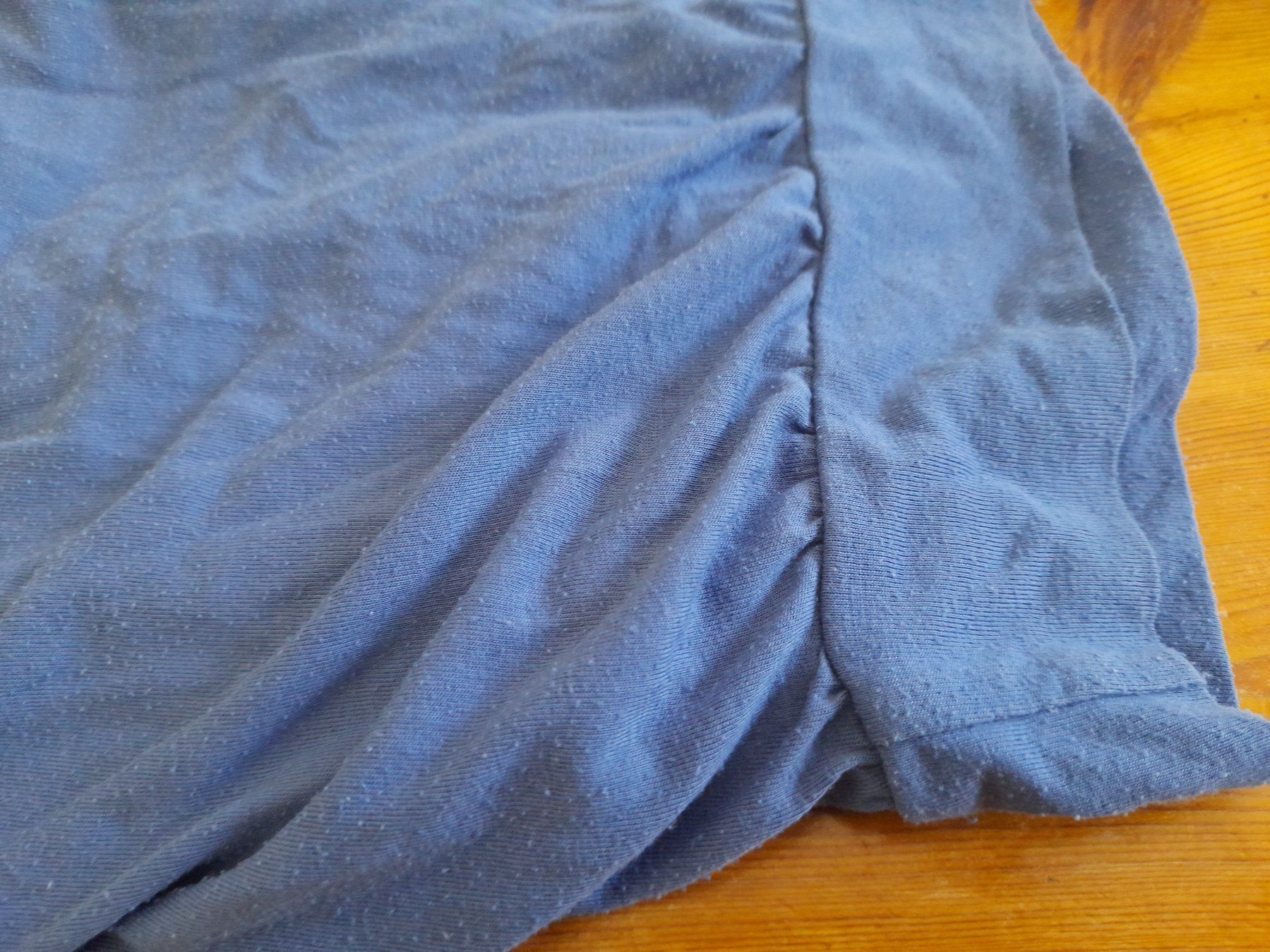 Pantaloni: 1 pantalon court dames – Usato da Miecourt venduto da Marly1 4