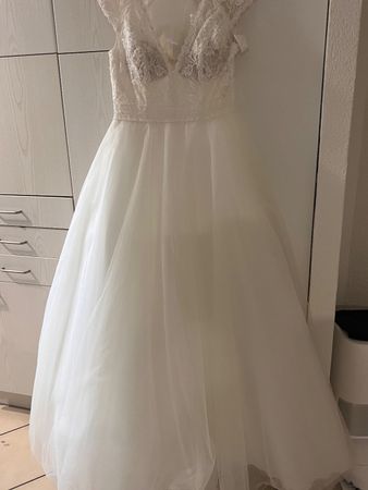 Traumhaftes Brautkleid, ungetragen, Grösse 44, Prinzessin