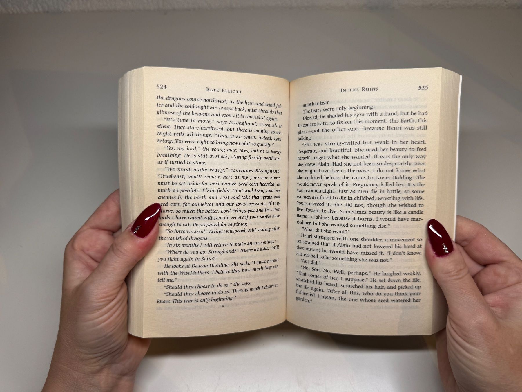 Libri: NOVEL: Kate Elliott, In the Ruins – Usato da Grosswangen venduto da English_books 6