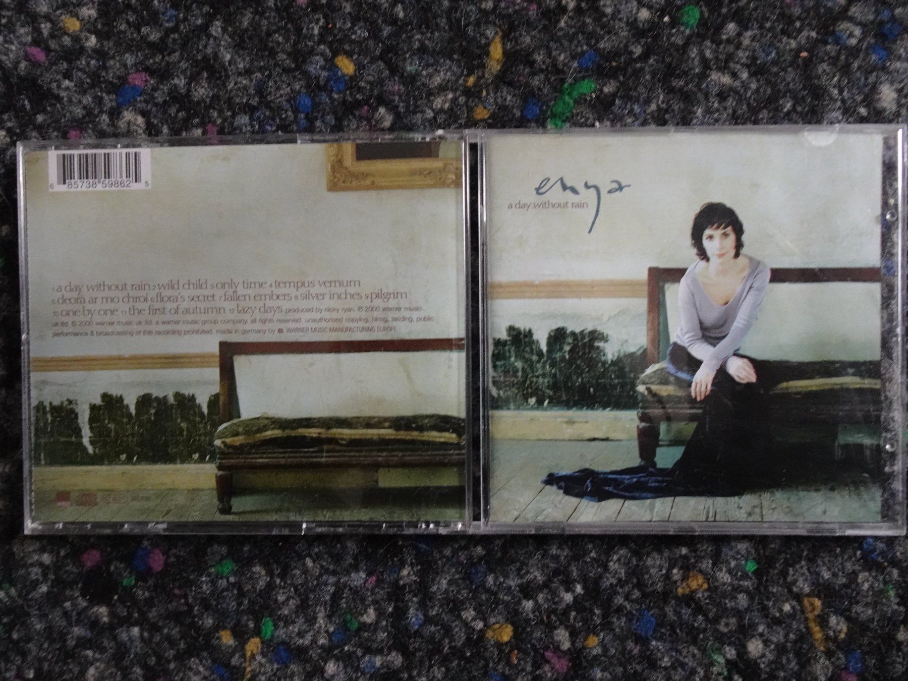CD: CD : Enya – Usato da Lotzwil venduto da Kiddis