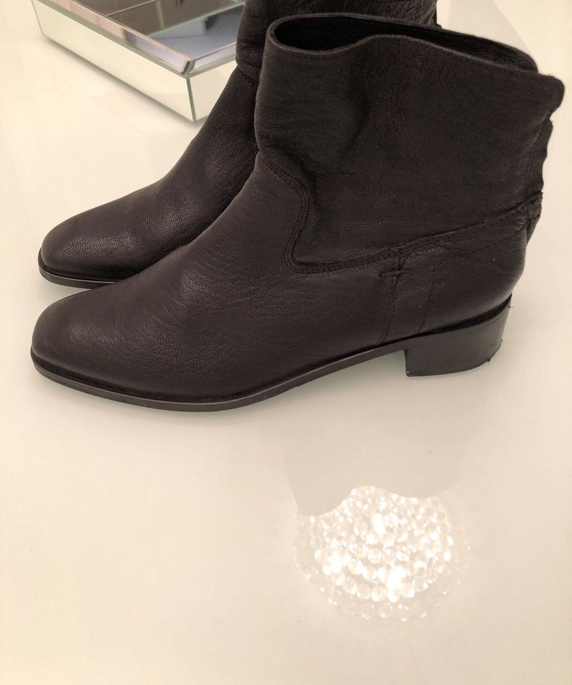 Scarpe da donna: Stiefeletten Schwarz Echt Leder – Usato da Adliswil venduto da Jessik0