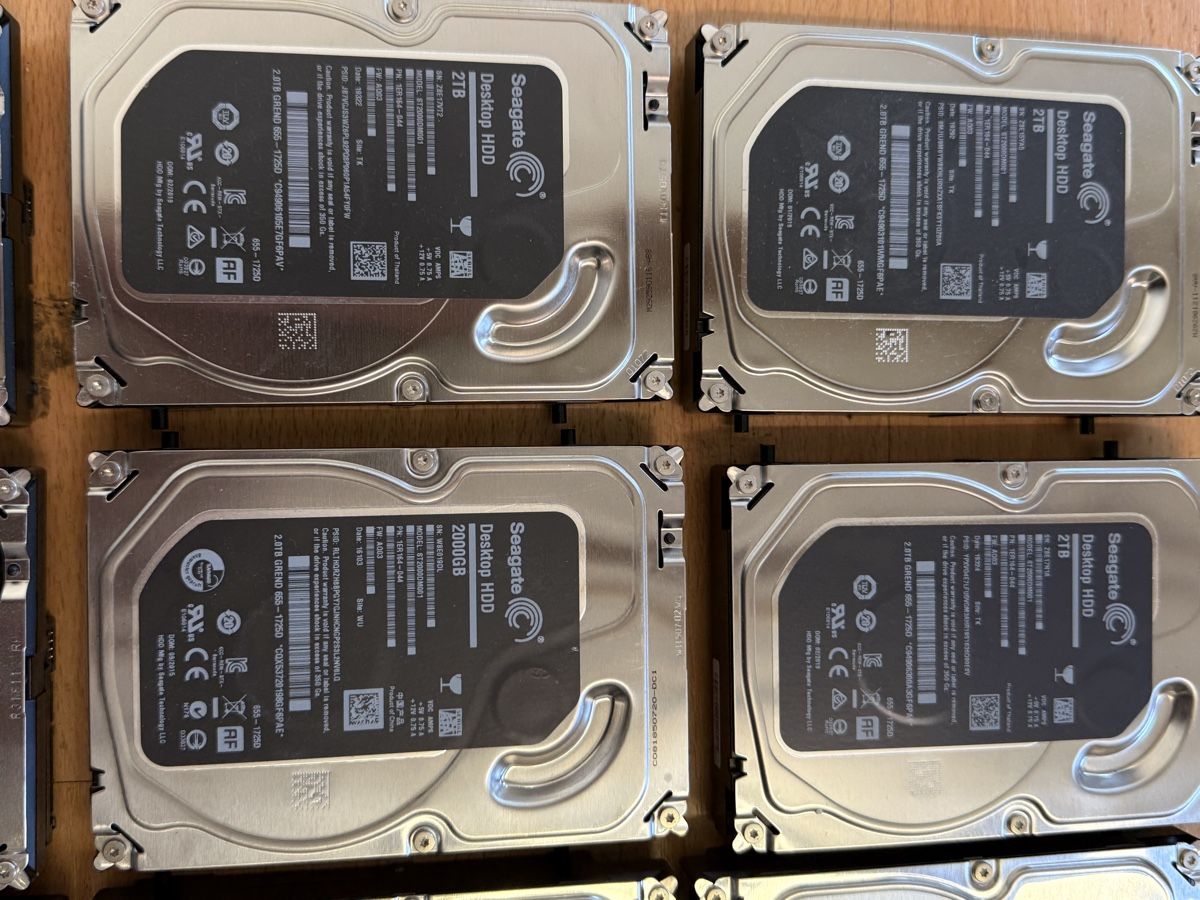 Harddisks: 18x 2TB HDD Seagate  – Gebraucht aus frauenfeld von mac_c7jc 1
