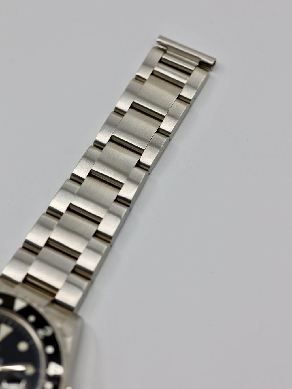 Rolex Orologi: Rolex GMT-Master 'Coke' 16710 – Usato da Zürich venduto da Lazulivintagewatches 5