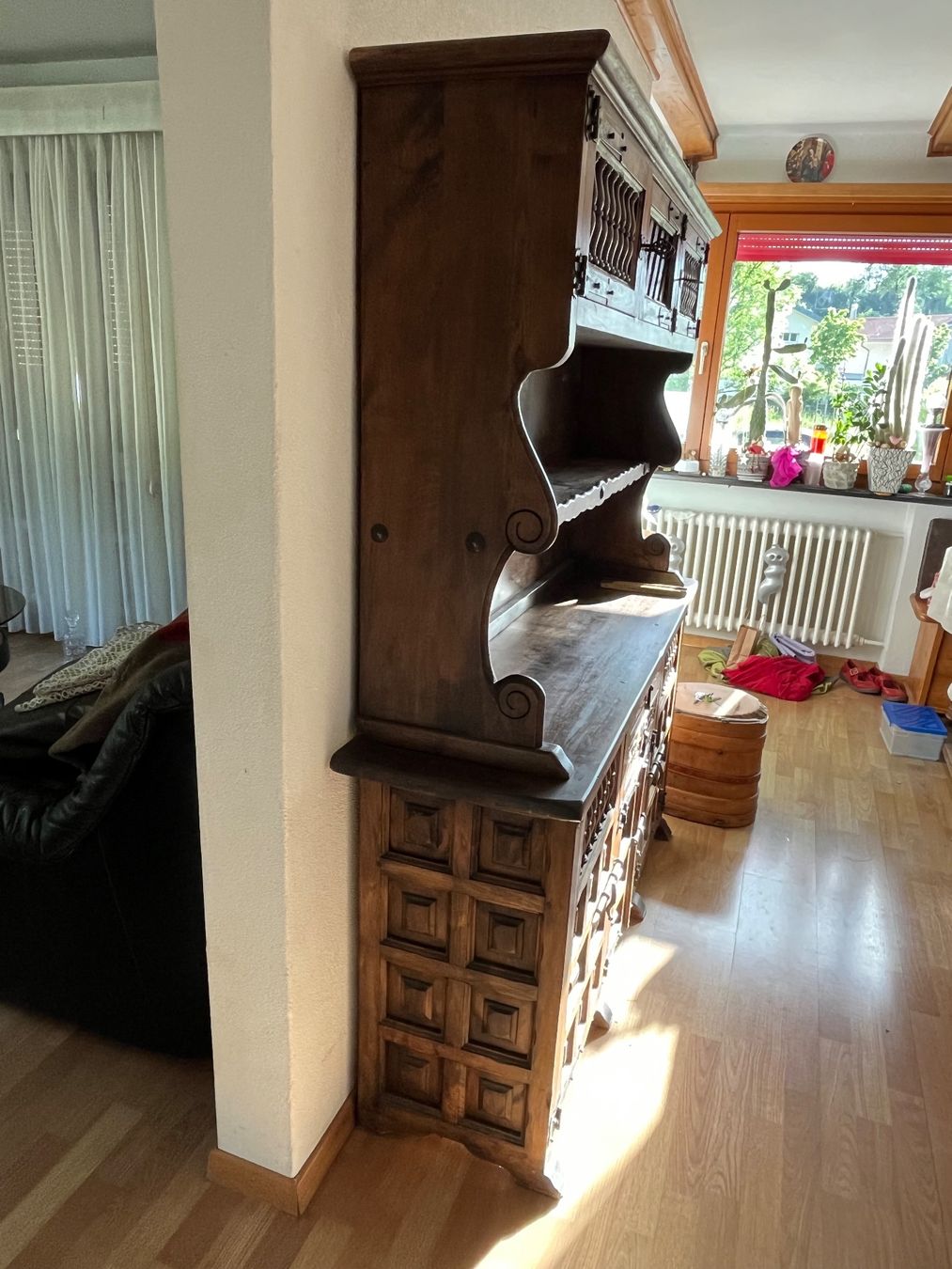 Credenze: Antikes Massivholz-Buffet im rustikalen Stil – Usato da Domat/Ems venduto da lar_c7hl 2