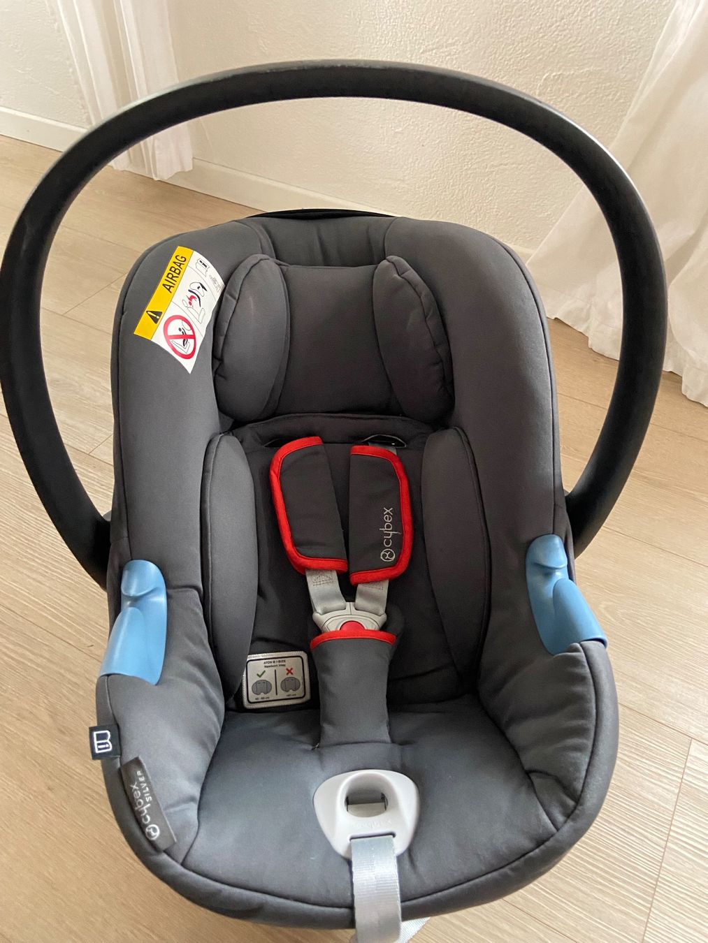 Cybex Seggiolini per auto: Cybex Aton B i-Size Babyschale – Usato da Thalwil venduto da Luninul 4