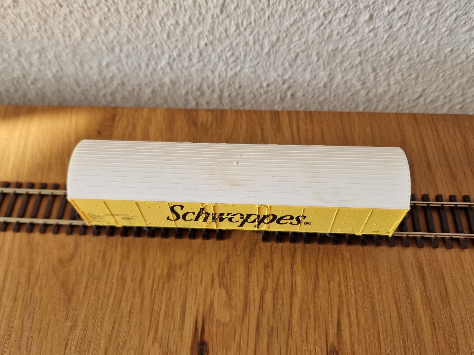 Lima Modelleisenbahnen: SBB Güterwagen Schweppes H0 – Gebraucht aus Matten b. Interlaken von lor_hr9w 6