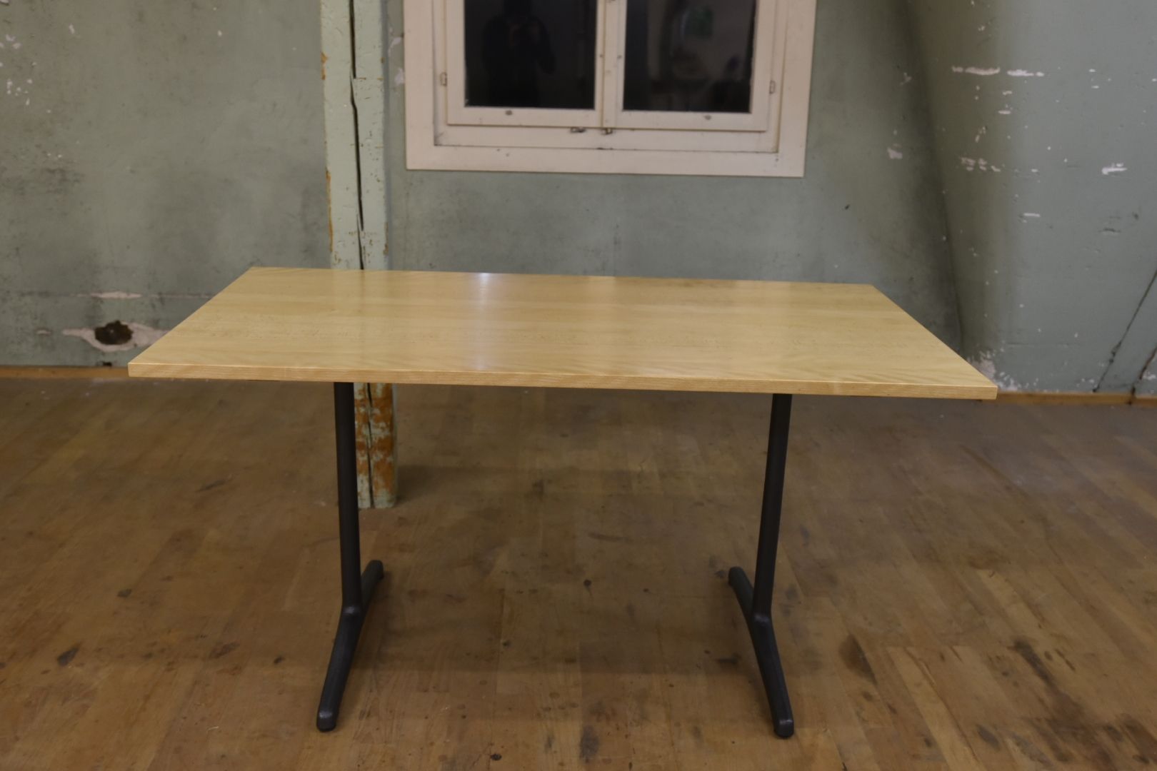 Horgen Glarus Tavoli: Designer Tisch Horgenglarus – Usato da Lichtensteig venduto da Usedinstorecom 1