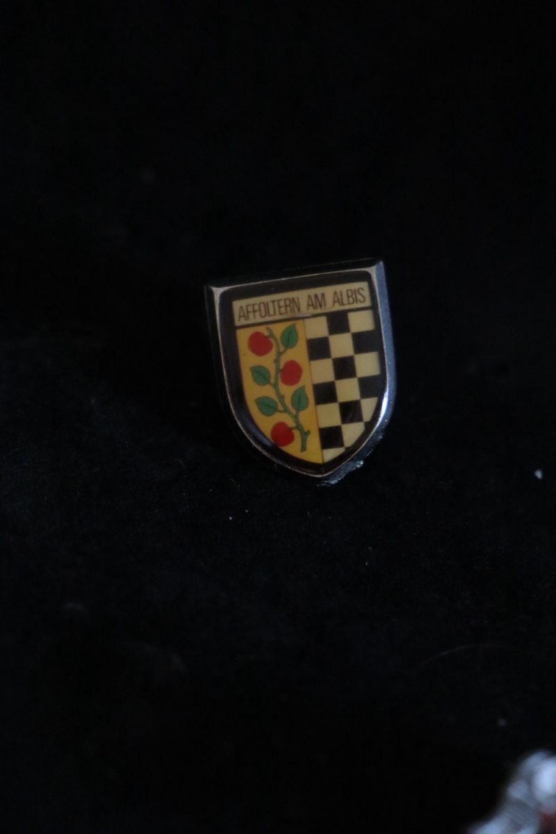 Placchette & Badge: Affoltern am Albis PIN‘s – Usato da Ottenbach venduto da siiinnaa_77 6