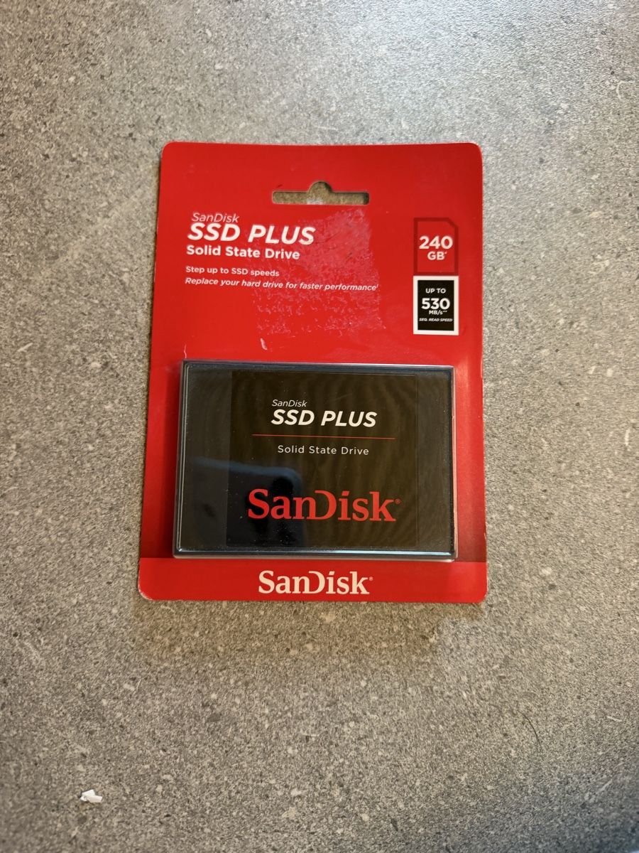 Sandisk Dischi rigidi: Sandisk SSD Plus – Nuovo e nell'imballaggio originale da Güttingen venduto da JeffreyGucc