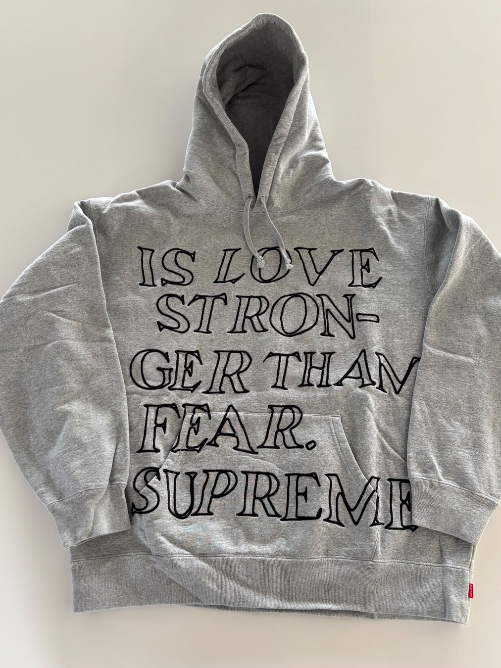 Pullover & Sweatshirts: Supreme Grey Hoodie – Gebraucht aus Bulle von lalooo