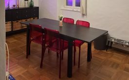 Ikea Esstisch (ausziehbar) mit Gebrauchsspuren