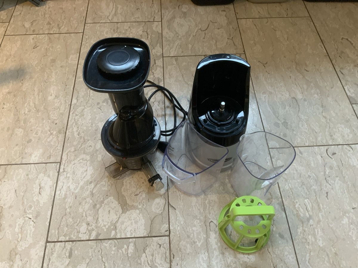 Elettrodomestici da cucina: Omega Juicers Mega mouth – Usato da Oberwil BL venduto da dmk2000 2