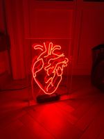 Leuchtschild (Neon-Rotes) Herz Sygns