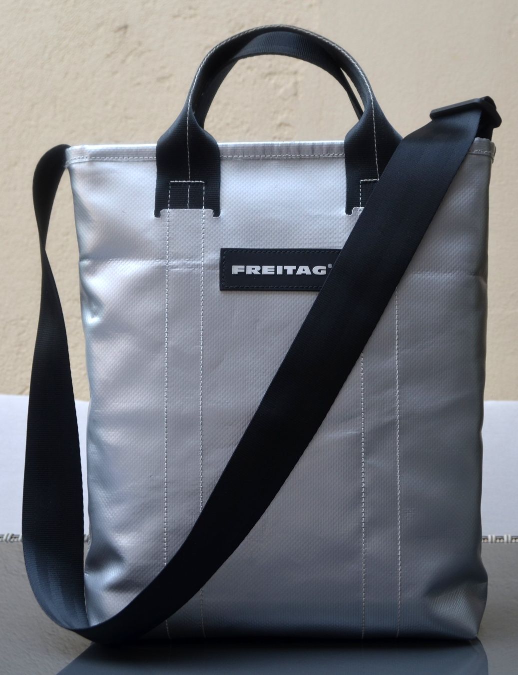 Freitag Borse: Freitag Tasche / sac – Usato da Collonges venduto da arashee 1