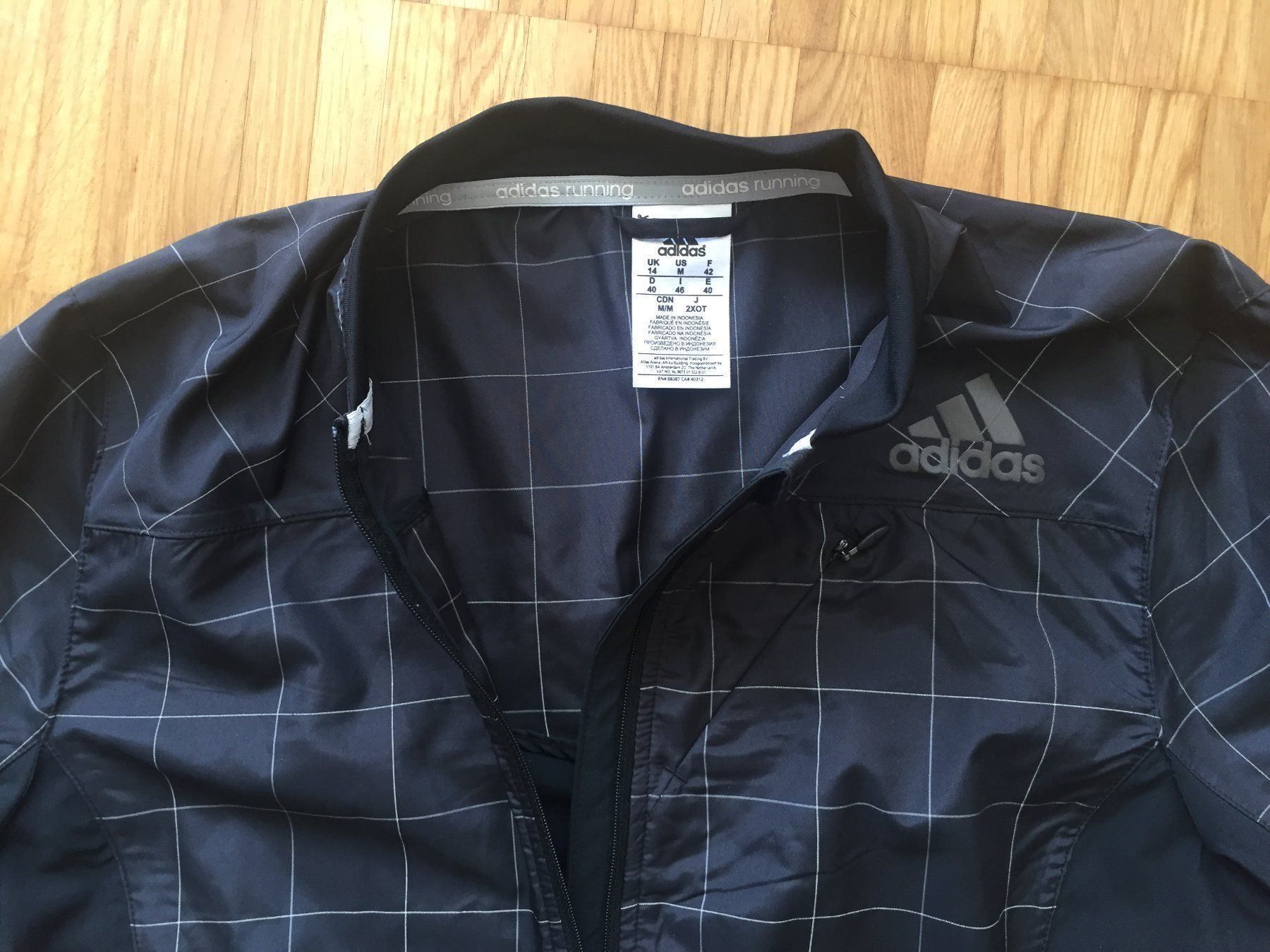 Adidas Camicette: Adidas Bluse Gr. 40 – Usato da Zürich venduto da galble 1