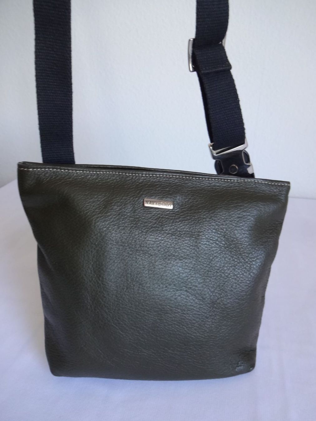 Navyboot Taschen für Damen: * NAVYBOOT * Echleder Tasche – Gebraucht aus Frauenfeld von rey06 6