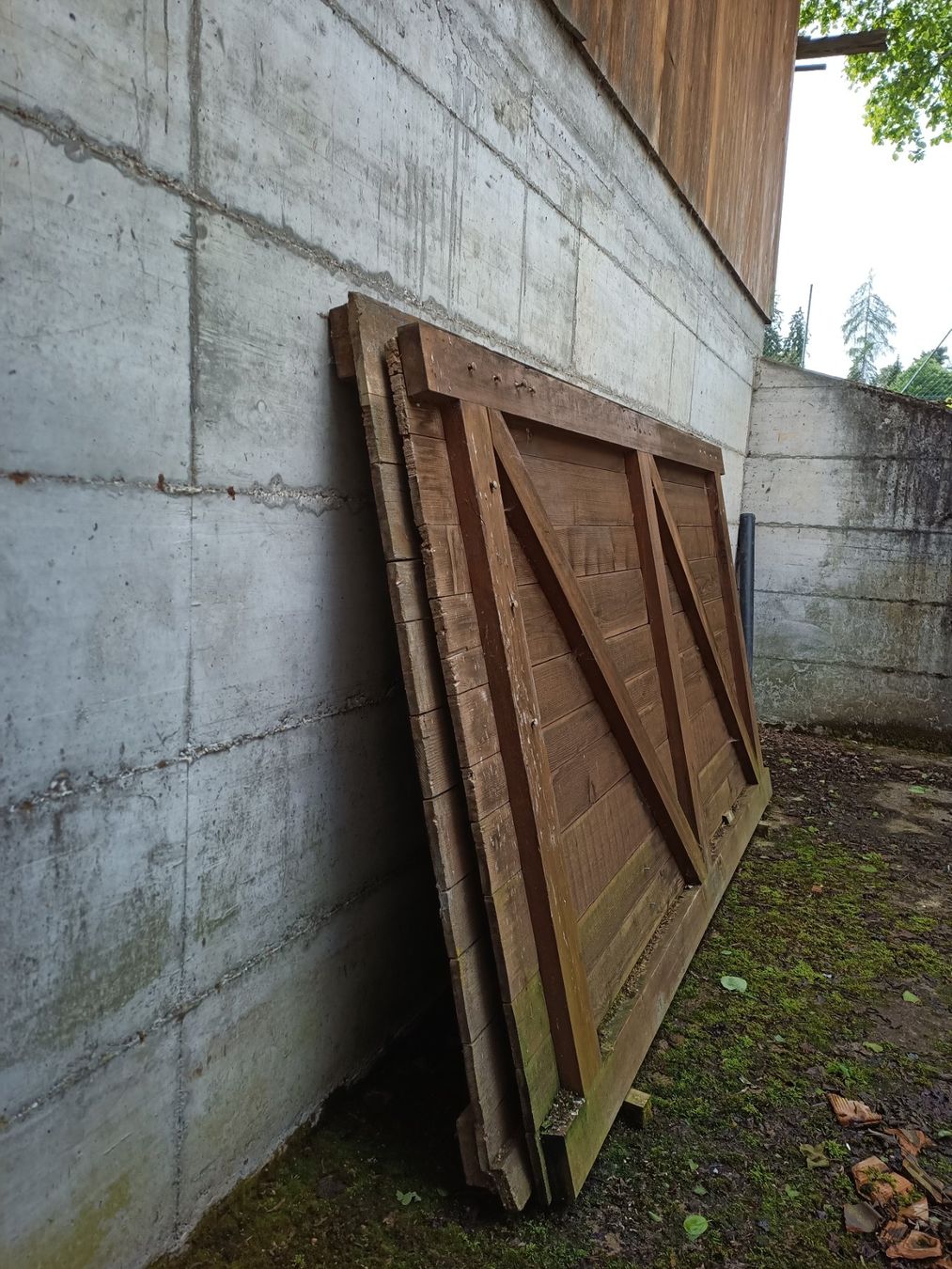 Porte: 2 Holztore / Reititore / Scheunentore – Usato da Huttwil venduto da dinu1984 4