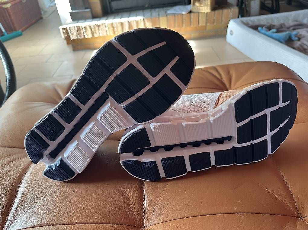 Chaussures hommes: On Cloud Helion  – Neuf avec emballage d'origine à Epalinges par nanou75 2