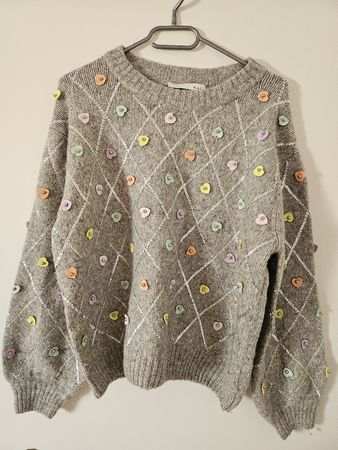 Damenpullover grau mit Herz Applikationen, Grösse 38