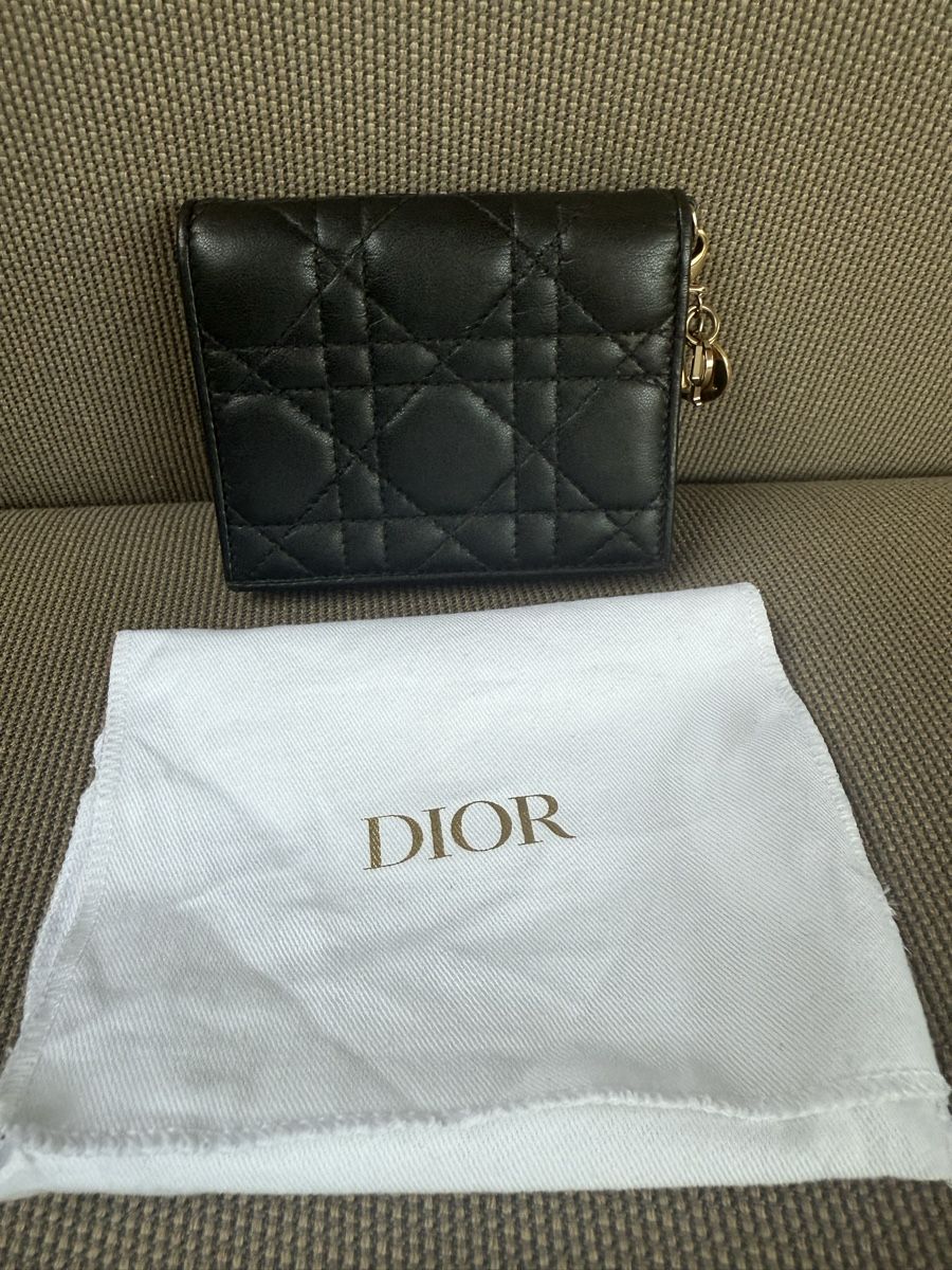 Dior Portamonete: Dior Wallet in black – Nuovo (secondo la descrizione) da Cologny venduto da sab_xh7v