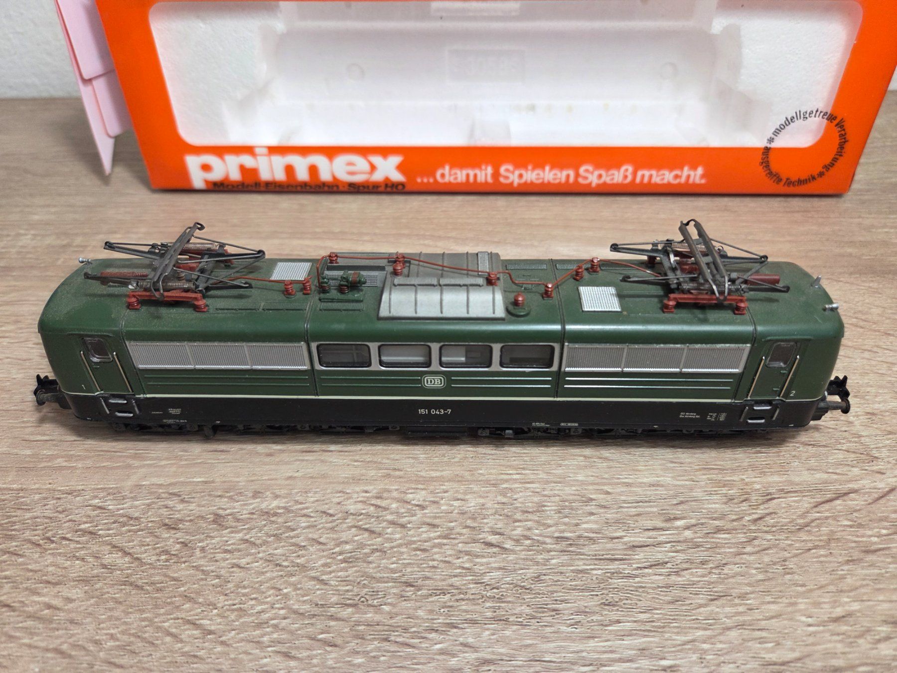 Märklin Modellini di ferrovie: Primex 3195 E-Lok BR 151 DB H0 – Usato da St-Aubin-Sauges venduto da Lo_Go 4