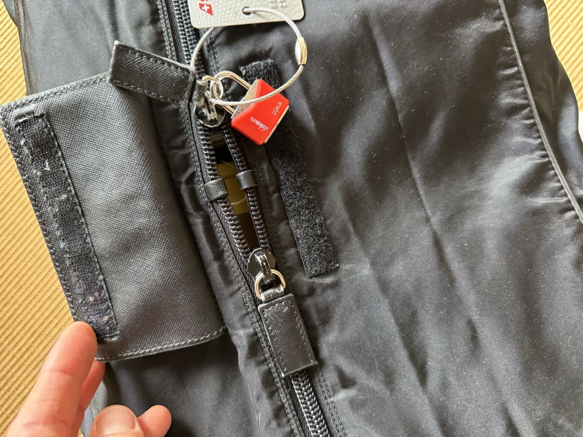 Prada Borse: Prada Reisetasche Nylon schwarz – Usato da Zürich venduto da Ralph12345 3
