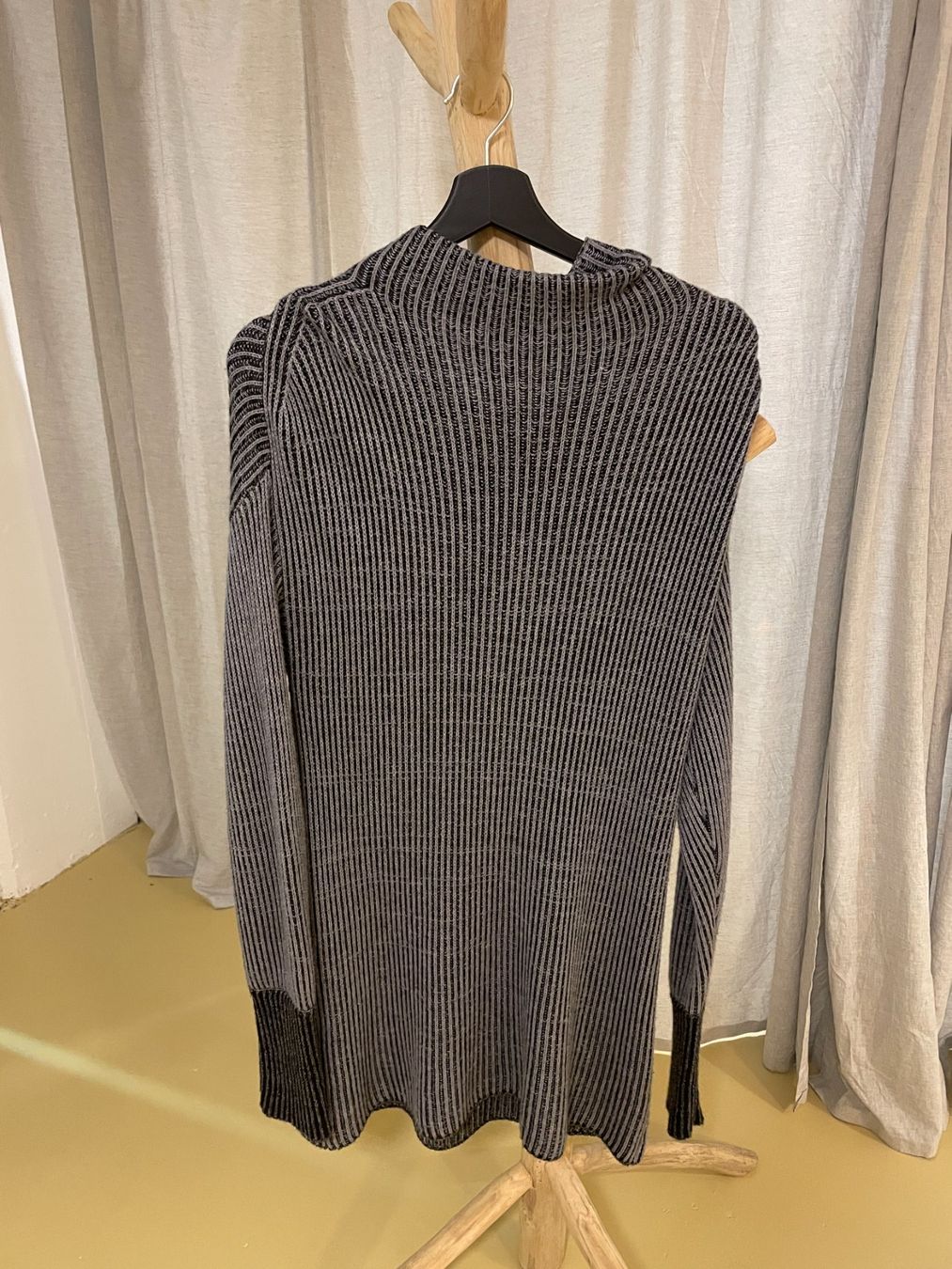 Maglioni & Felpe: Pull Varley merino NEUF – Nuovo e nell'imballaggio originale da Gais venduto da ann_5jlh 1