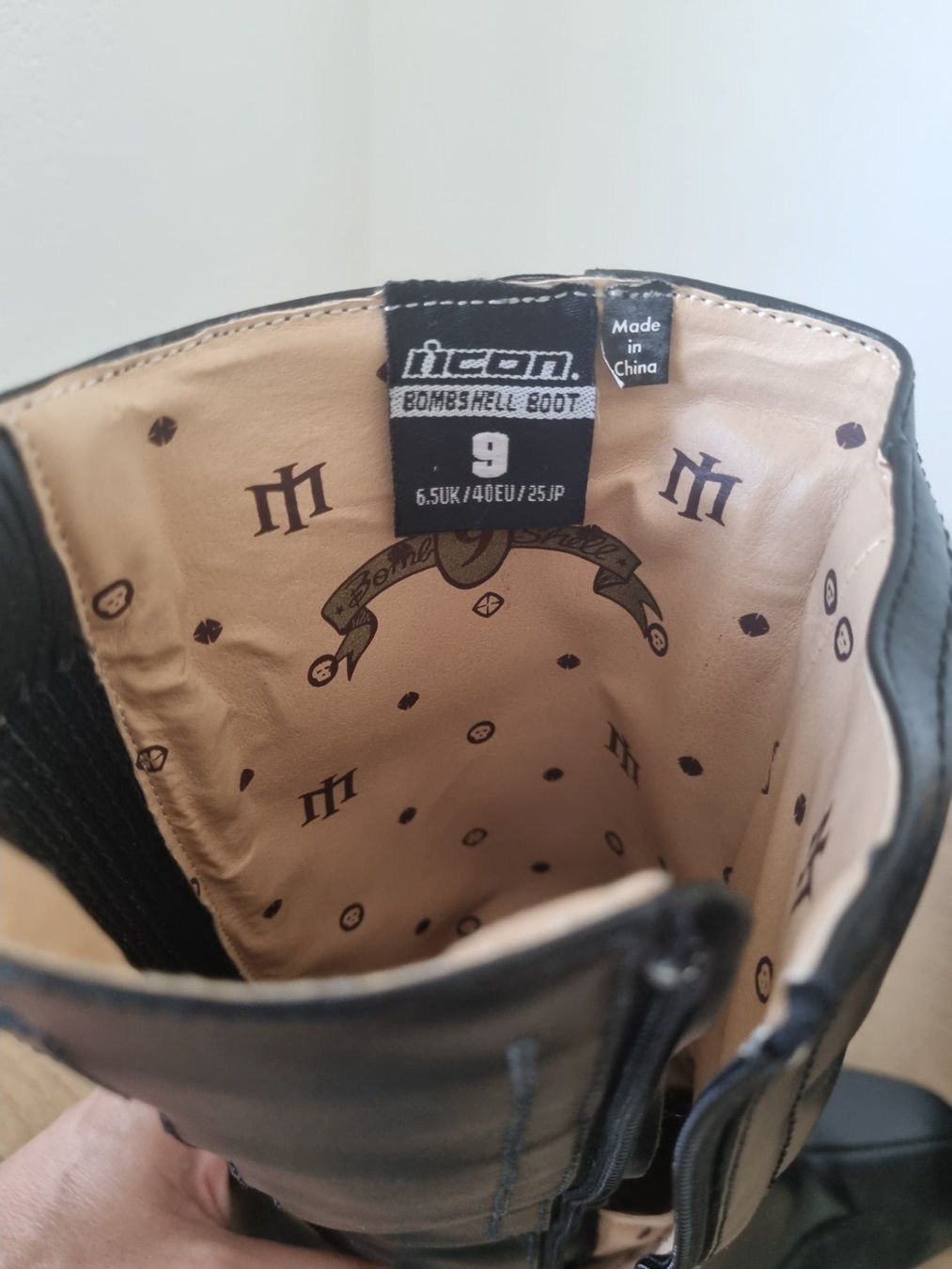 Scarpe da donna: Motorradstiefel - Icon Bombshell Boots – Grösse 40 – Usato da Bremgarten AG venduto da Cecile.Vigneron 8