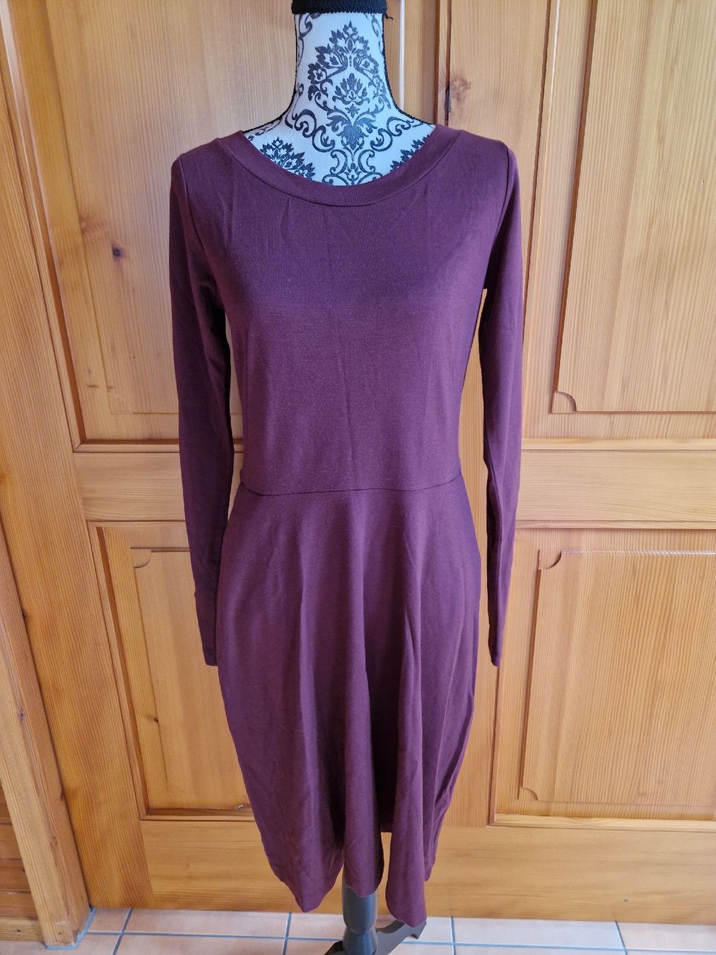 Kleider: Più & Più Kleid bordeaux 42 – Gebraucht aus Lichtensteig von Cocabana_16