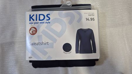 *** NEU Sweatshirt  Blau in 146/152 *** Briefpost