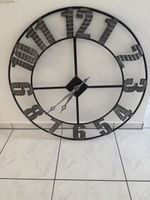 Grosse Wanduhr Metall 60cm 