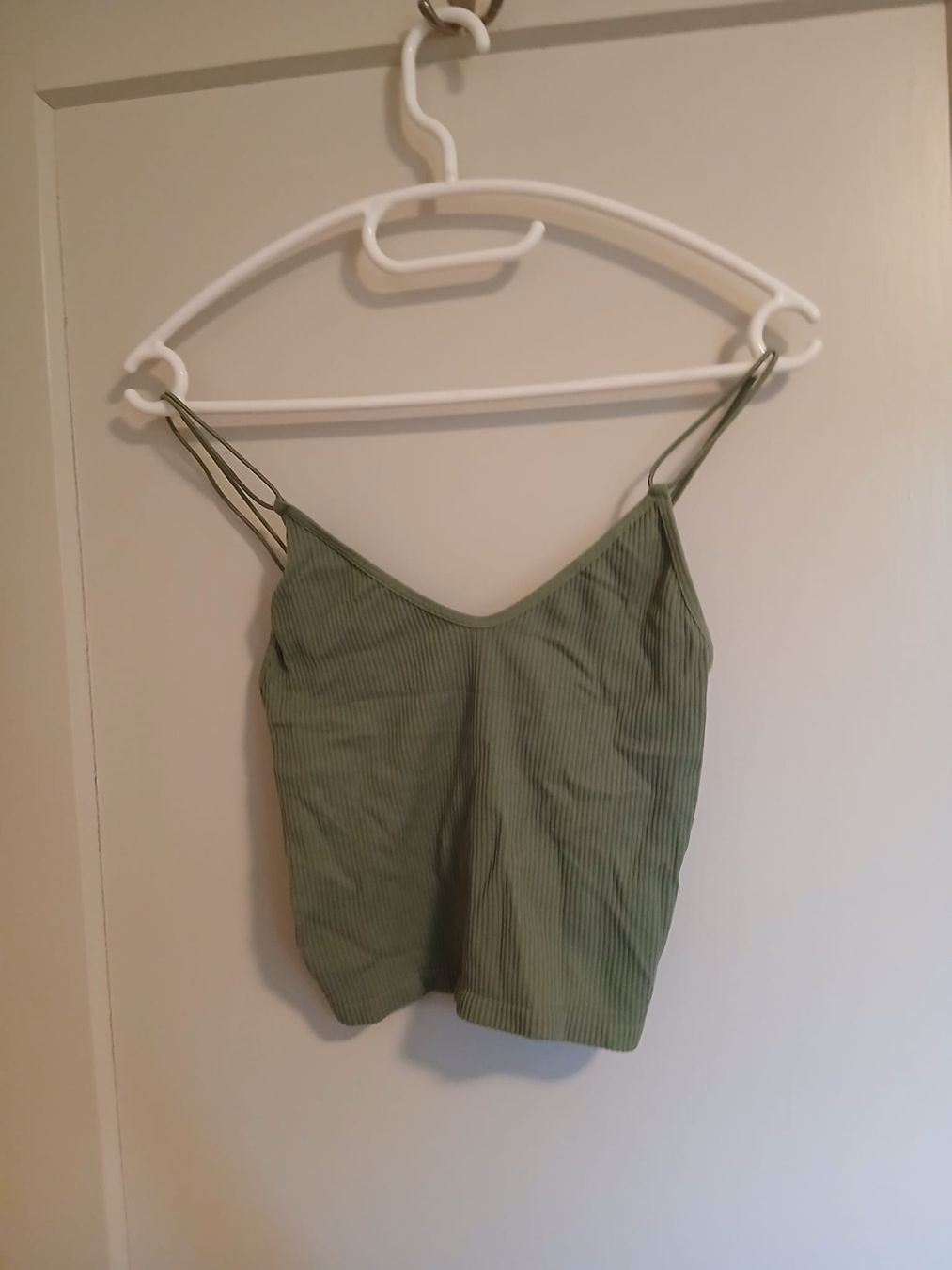 H&M Tops: Damen Top Oliv Grösse M H&M  – Neu (gemäss Beschreibung) aus Balsthal von Leila_Luna