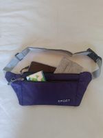NEUE Kleine leichte Bauchtasche mit Platz für doch alles.