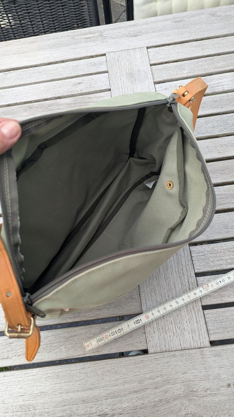 Borse: Bag n Noun Tasche von Japanproxy – Usato da witterswil venduto da Baishao58 2