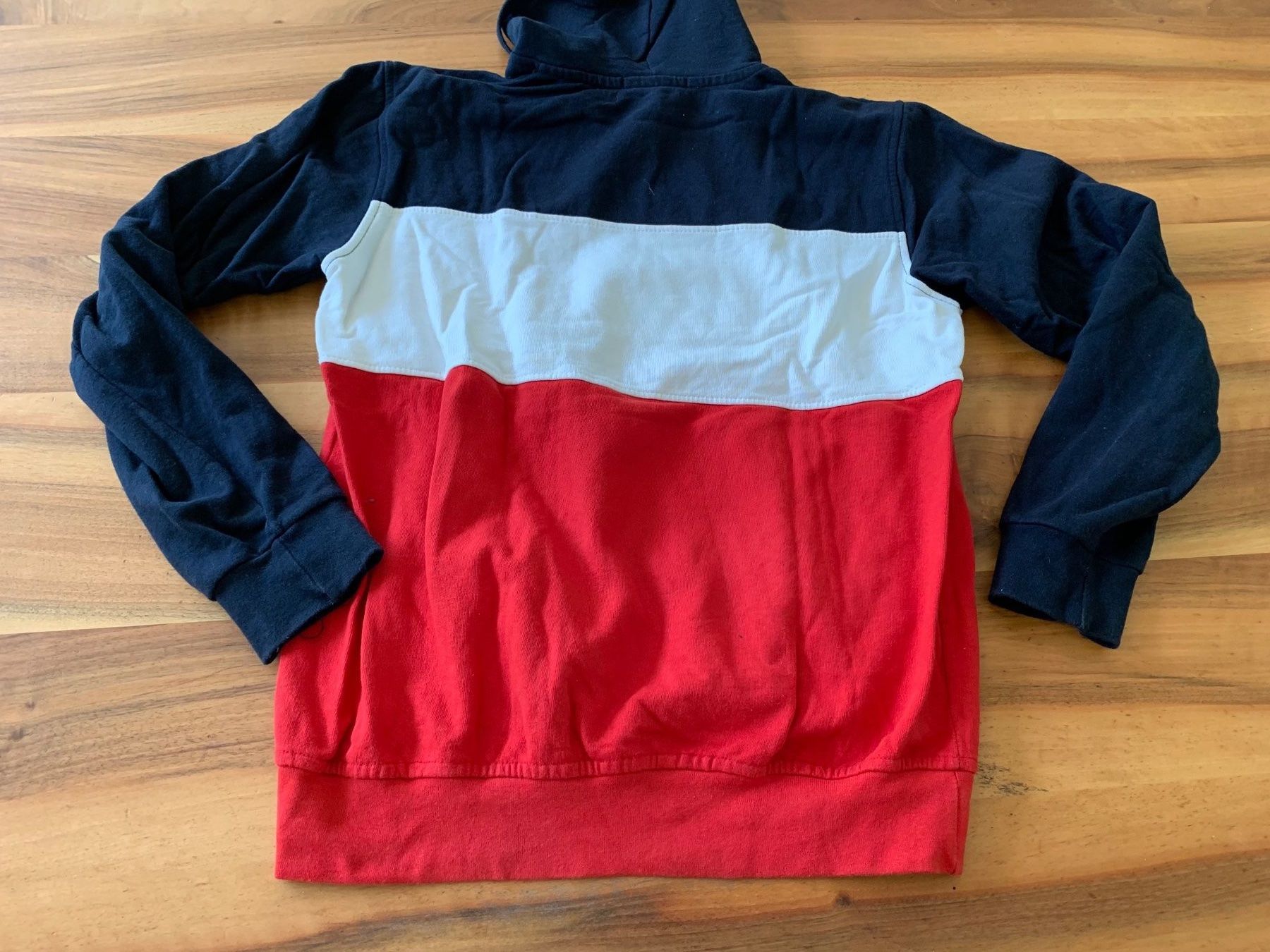 Maglioni & Felpe: PARIS Statement Kapuzenpullover Hoodie Grösse M – Usato da Meiringen venduto da SaltnPepa 3