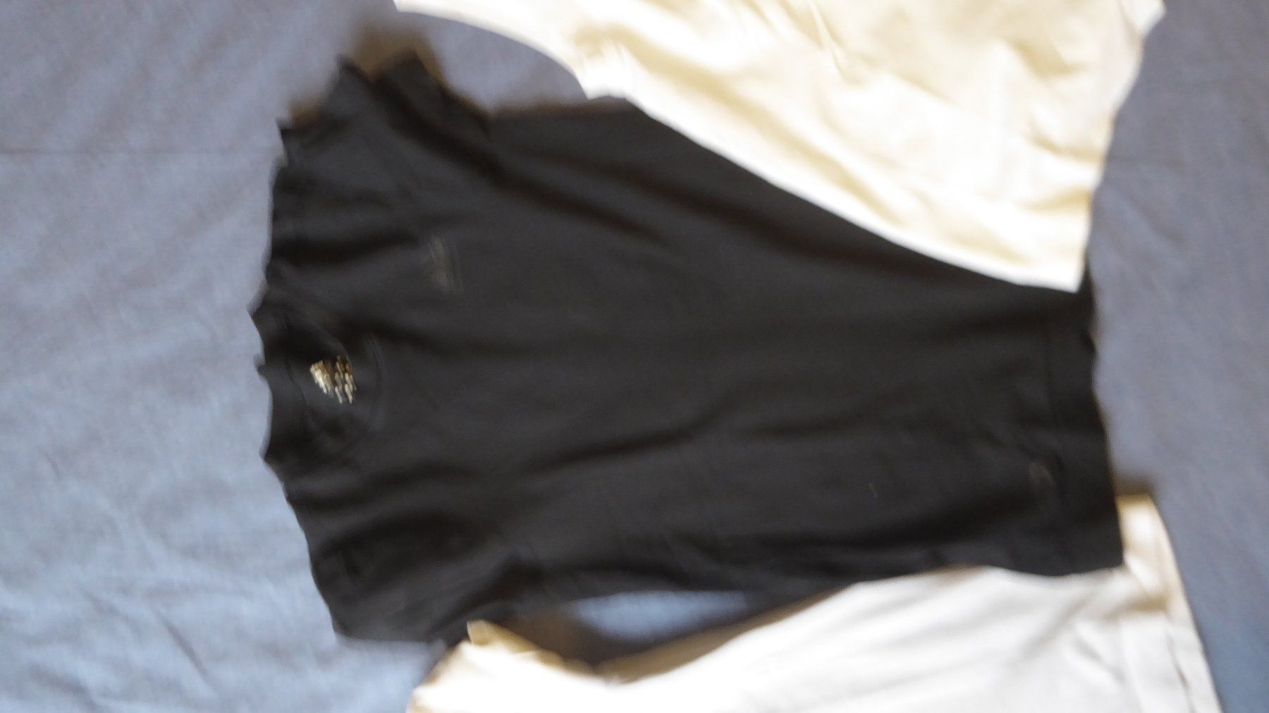 Kleiderpakete: 3 addidas Sport Tshirt Gr M – Gebraucht aus Sargans von Benziner 4