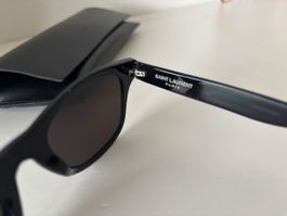 Saint Laurent Sonnenbrille schwarz inkl. Originaletui