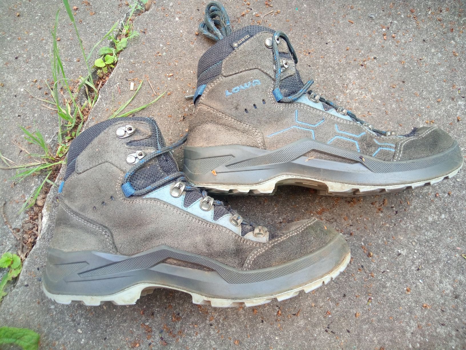 Lowa Scarpe per ragazzi: Lowa Wanderschuhe Kinder Gr. 38 – Usato da Liestal venduto da Debuschka 1