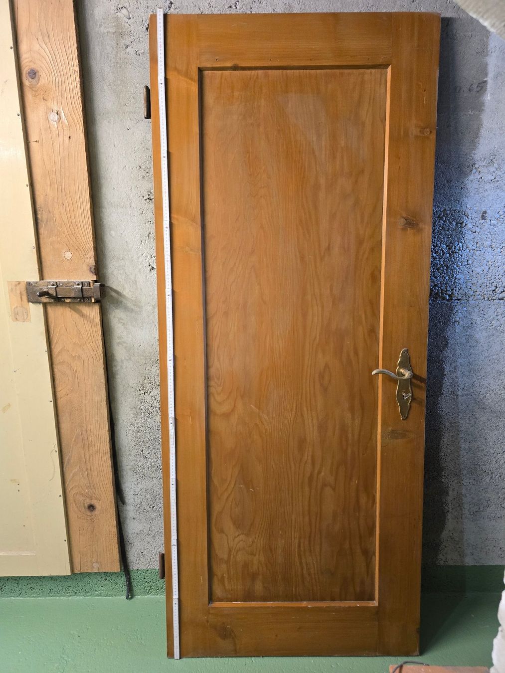 Porte: Holztüre ca. 80 jährig – Usato da Aadorf venduto da Dcand