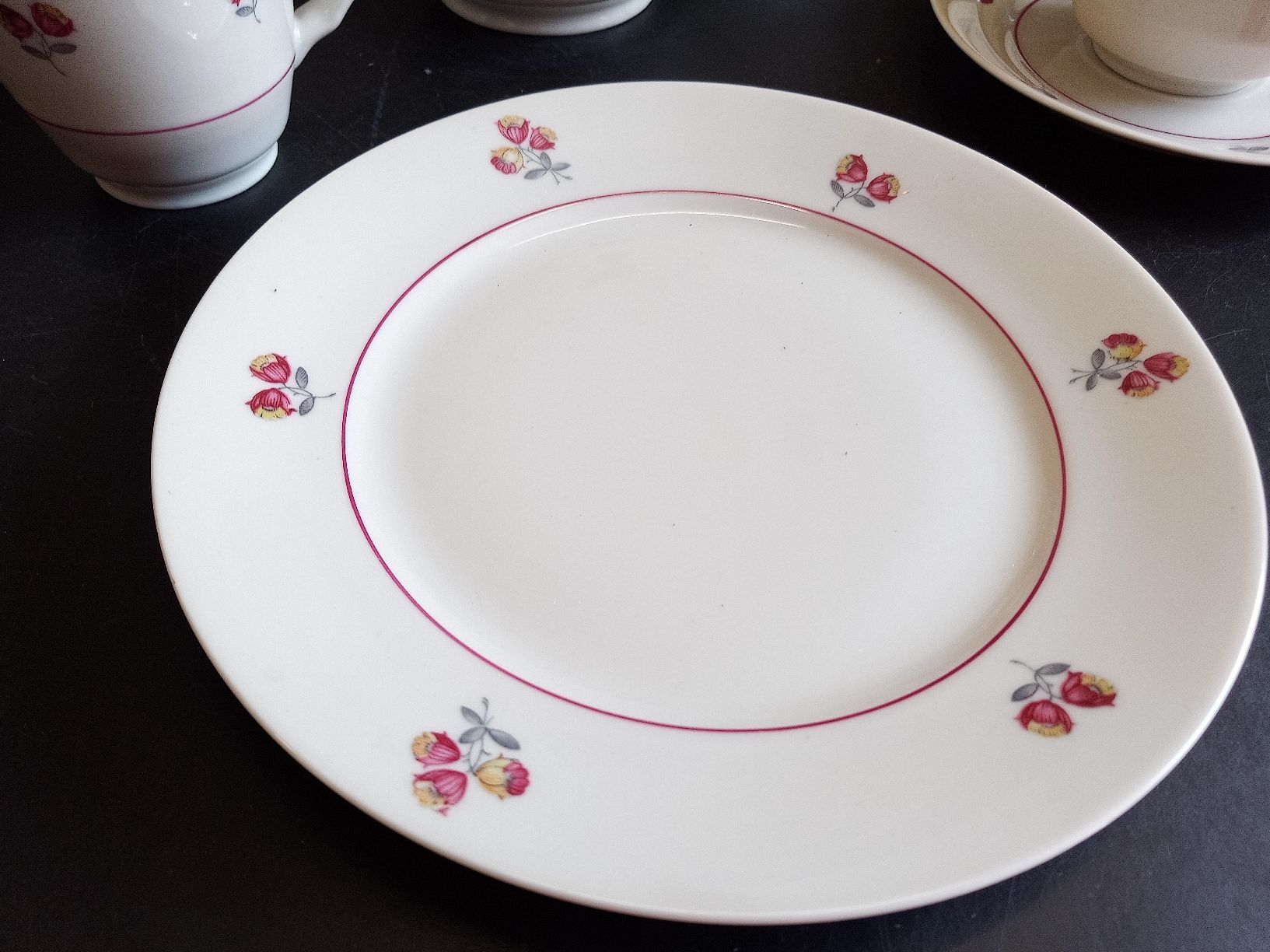 Set di piatti: Langenthal Teeservice 6Personen - Tee Geschirr Set – Usato da Reiden venduto da Zofi-Brocki 4