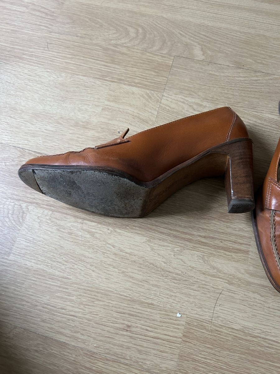 Scarpe da donna: UNÜTZER Braune Echtleder Pumps, Gr 38 – Usato da Münchenstein venduto da xenja09 2