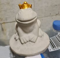 Fröschkönig, höhe ca 5 cm, handgemacht (Artnr27)
